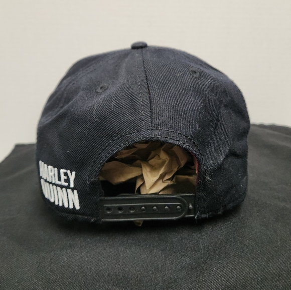 EUC Harley Quinn Batman Snapback - Picture 4 of 7